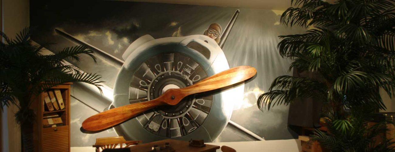 peinture murale showroom aviator goggle by leon jeantet